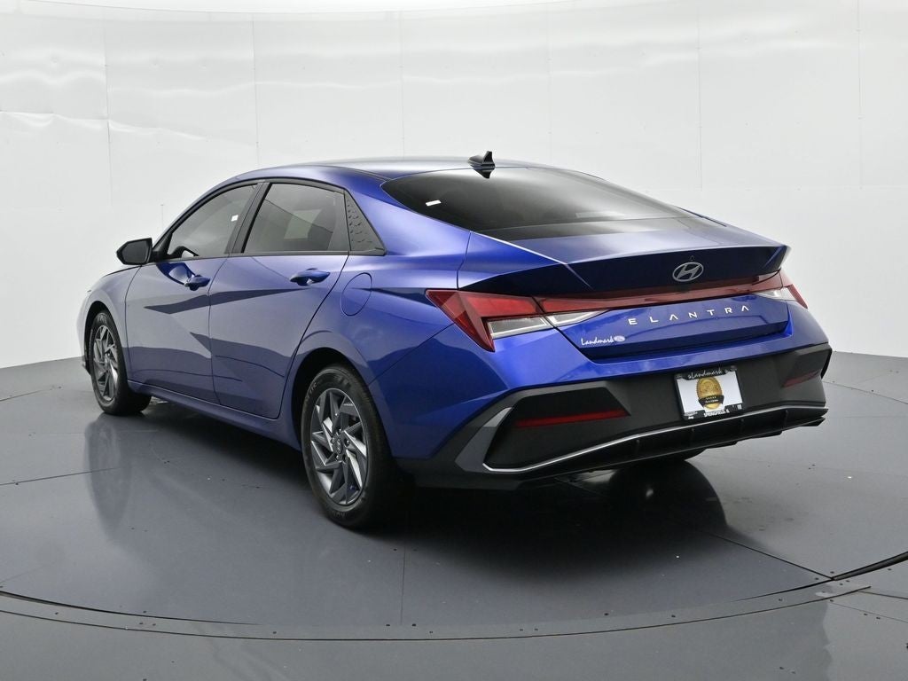 2024 Hyundai Elantra SEL IVT