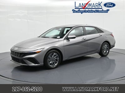 2024 Hyundai Elantra SEL IVT