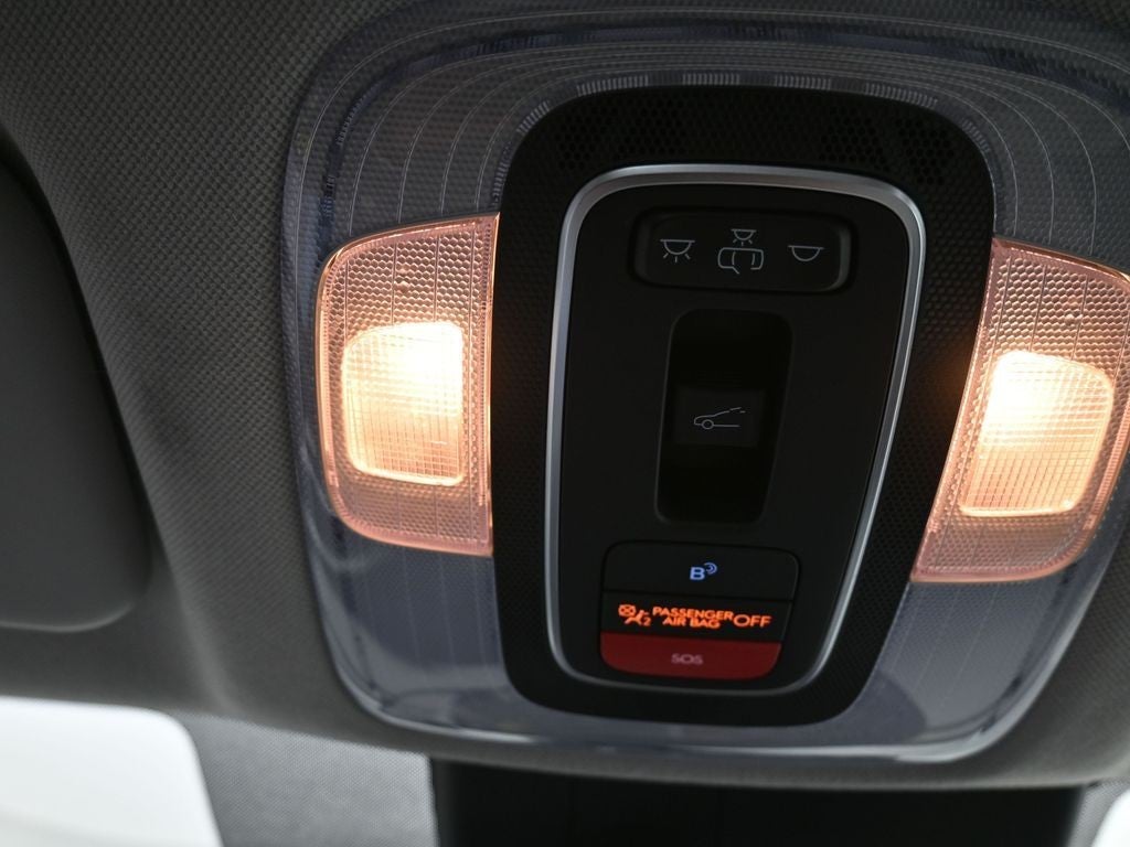 2024 Hyundai Elantra Limited IVT