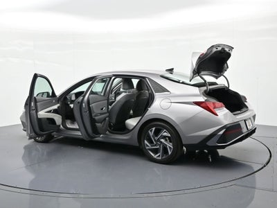 2024 Hyundai Elantra Limited IVT