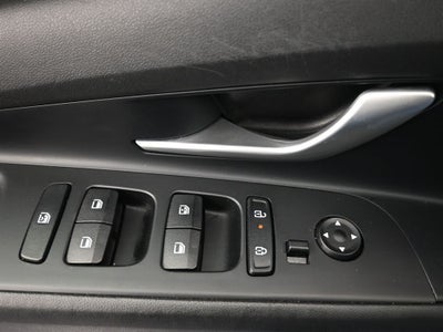 2025 Hyundai Elantra SEL Convenience IVT