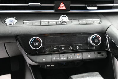 2025 Hyundai Elantra SEL Convenience IVT