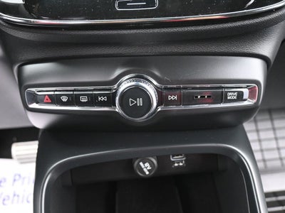 2020 Volvo XC40 T4 FWD R-Design