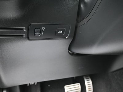 2020 Volvo XC40 T4 FWD R-Design