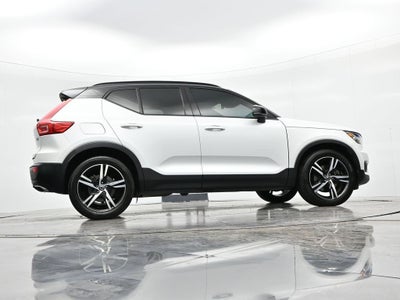 2020 Volvo XC40 T4 FWD R-Design