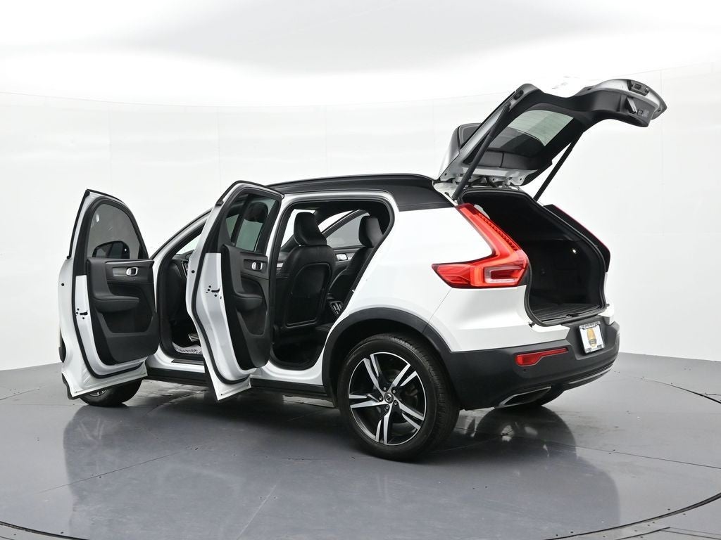 2020 Volvo XC40 T4 FWD R-Design