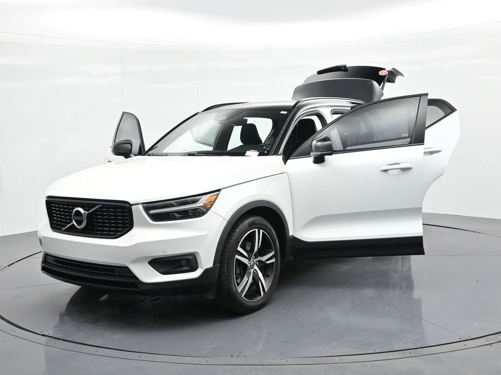 2020 Volvo XC40 T4 FWD R-Design