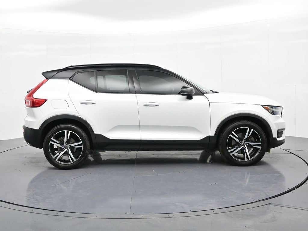 2020 Volvo XC40 T4 FWD R-Design