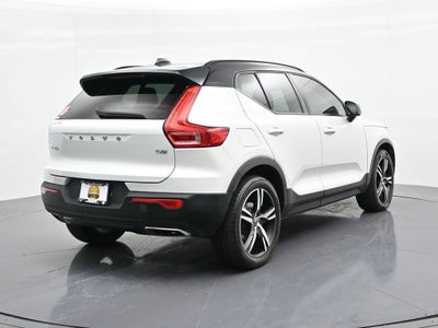 2020 Volvo XC40 T4 FWD R-Design