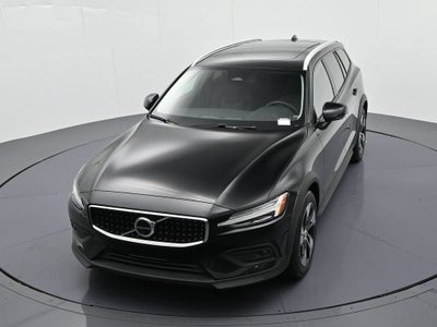 2024 Volvo V60 Cross Country B5 AWD Plus