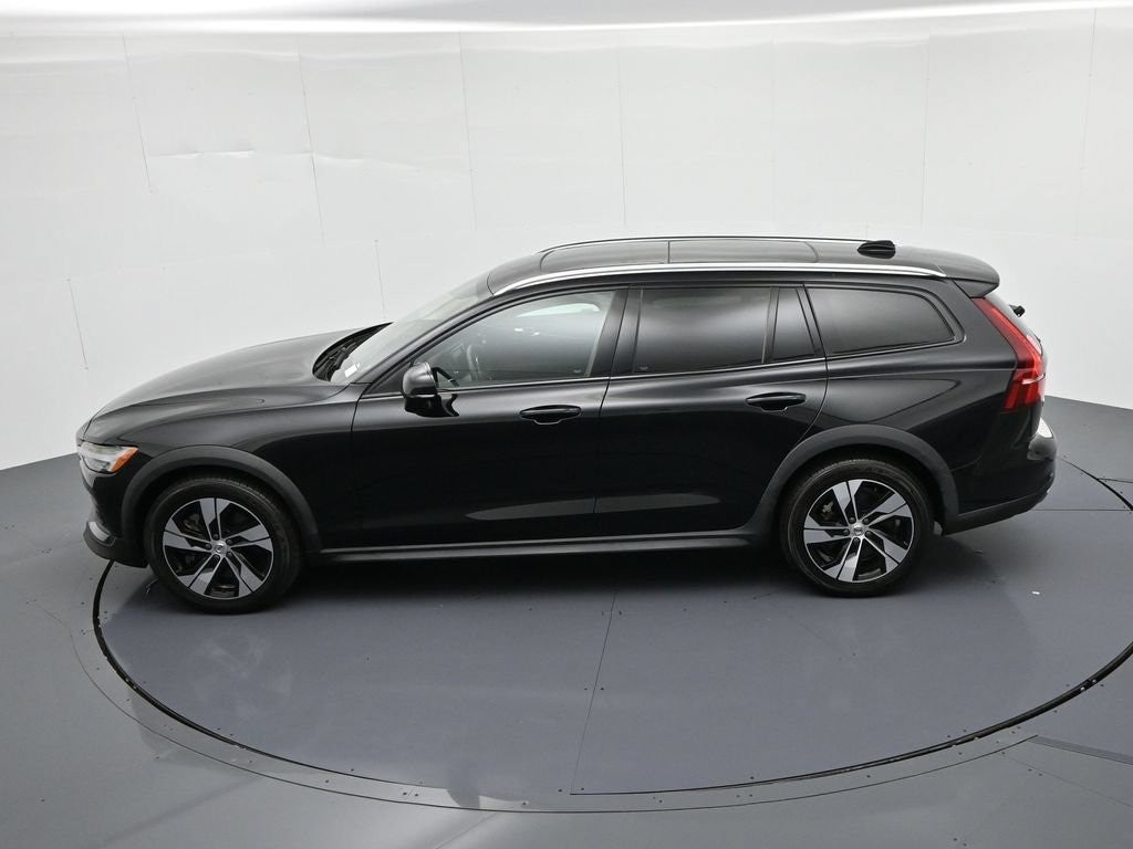 2024 Volvo V60 Cross Country B5 AWD Plus