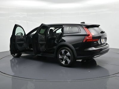 2024 Volvo V60 Cross Country B5 AWD Plus