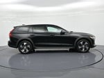 2024 Volvo V60 Cross Country B5 AWD Plus