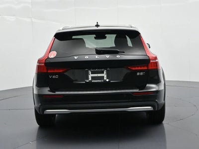 2024 Volvo V60 Cross Country B5 AWD Plus
