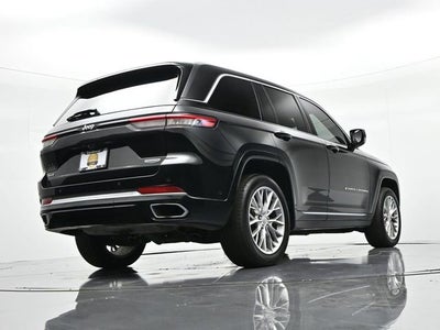 2023 Jeep Grand Cherokee Summit