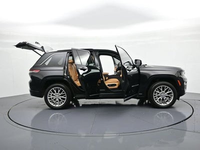 2023 Jeep Grand Cherokee Summit