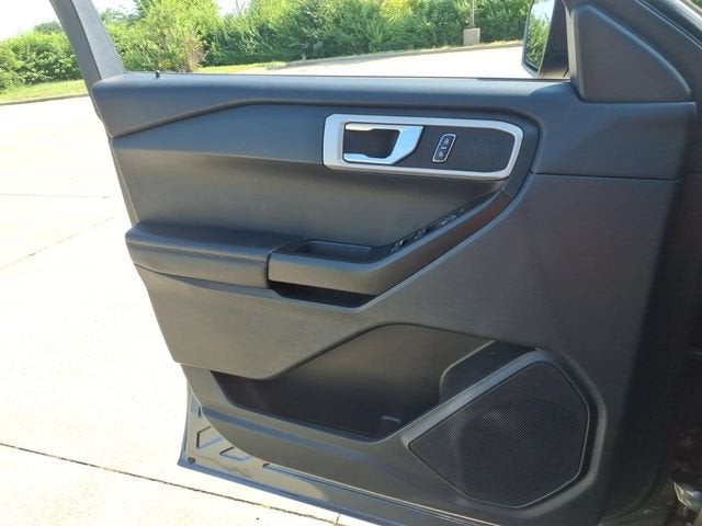 2021 Ford Explorer Base