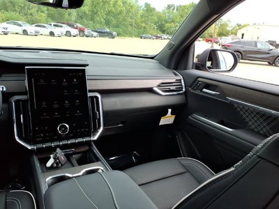 2027 GMC Acadia Denali