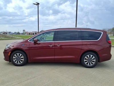 2021 Chrysler Pacifica Hybrid Touring L