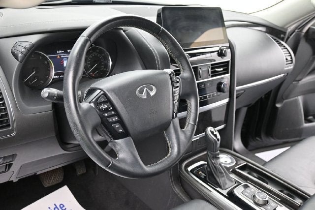 2022 INFINITI QX80 LUXE