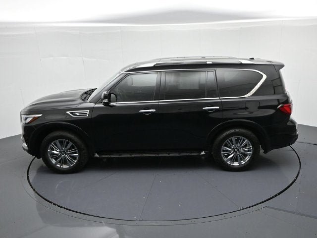 2022 INFINITI QX80 LUXE