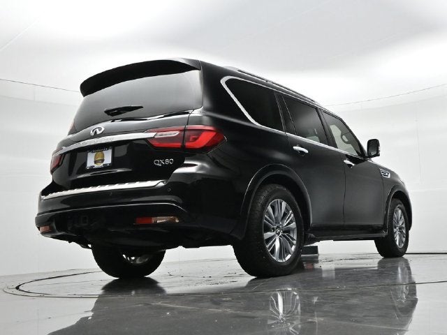 2022 INFINITI QX80 LUXE
