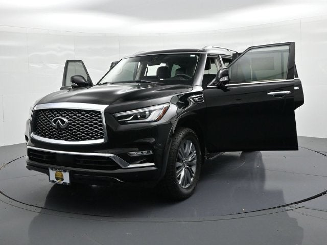 2022 INFINITI QX80 LUXE