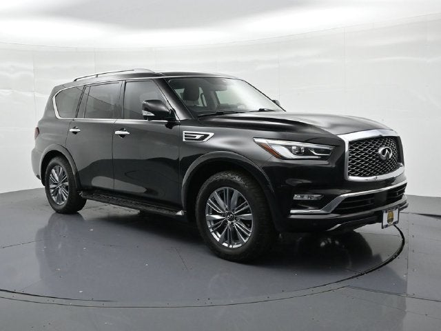 2022 INFINITI QX80 LUXE
